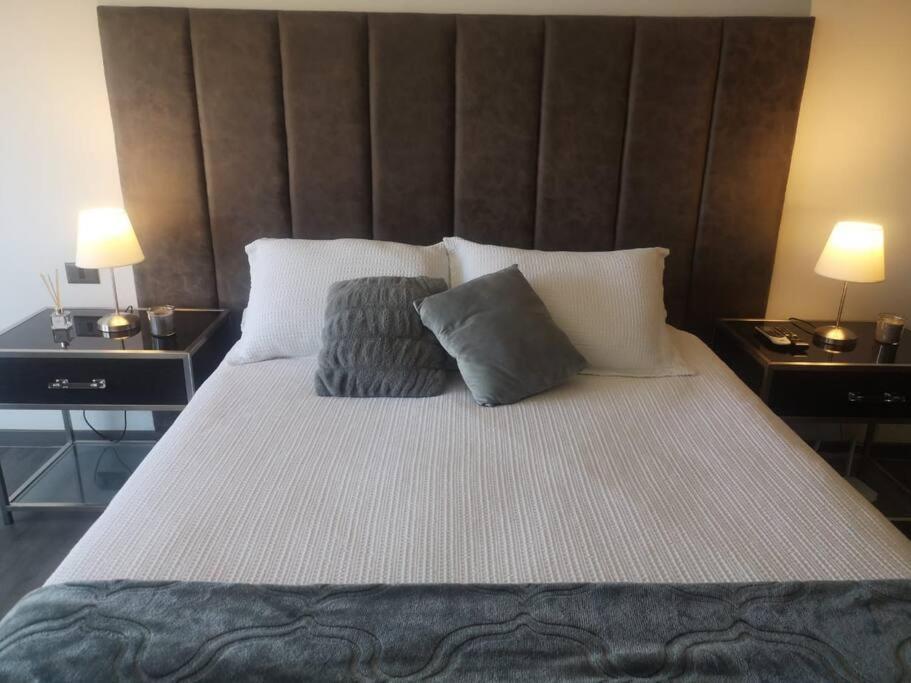 Apartamento Depto Amoblado En Casco Historico Santiago